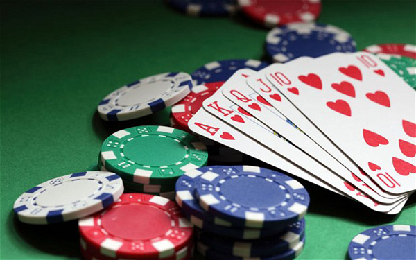 Giải mã sự thật về kỹ thuật thấu cáy trong game poker