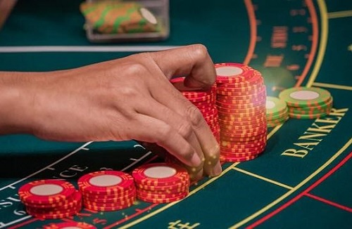 Live Baccarat: tìm hiểu về các yêu cầu cược trong Baccarat